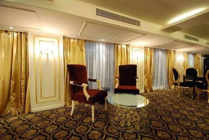 Five Star Nile Cruise From Aswan To Luxor Hotell Exteriör bild